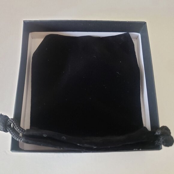 Cubic Zirconia Tree of life Adjustable Bolo Bracelet in Silver Plate NWT - Picture 4 of 5